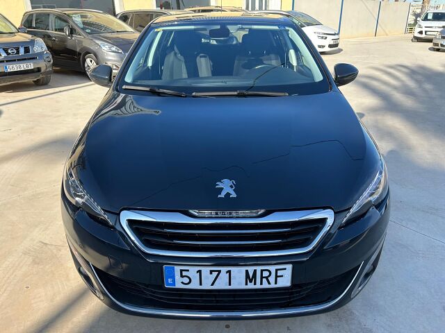 PEUGEOT 308 ALLURE 1.2 E-THP AUTO SPANISH LHD IN SPAIN 40000 MILES SUPERB 2017